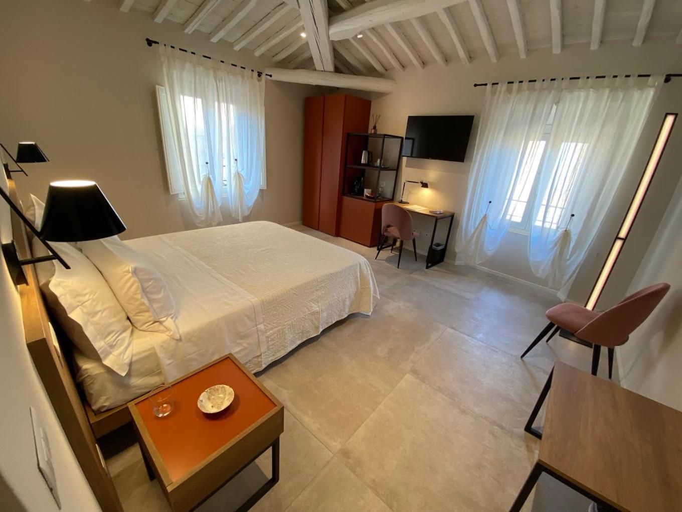 Amirooms Affittacamere Сиена Екстериор снимка